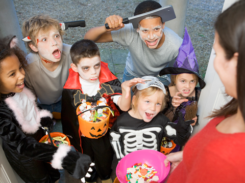 Tips for a Mouth Healthy Halloween